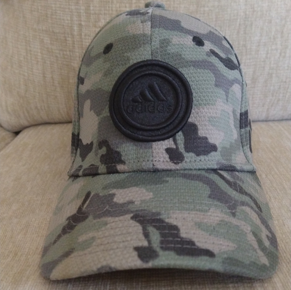 Adidas camo cap